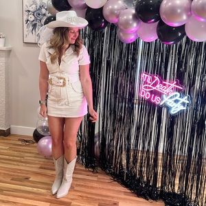 Show Me Your MuMu Outlaw Dress in White size small